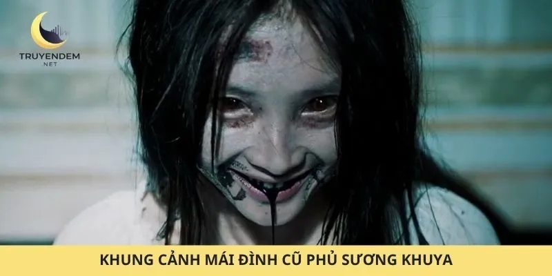 Khung cảnh mái đình cũ phủ sương khuya